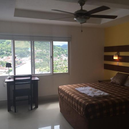 Hotel Tijerinos Boaco الغرفة الصورة