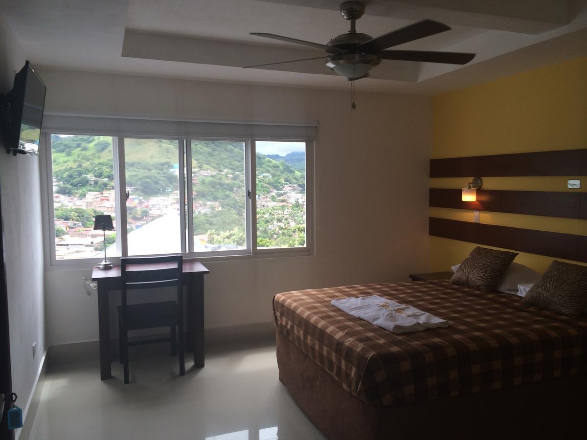 Hotel Tijerinos Boaco الغرفة الصورة